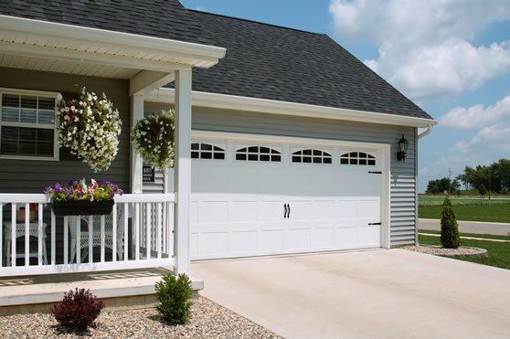 Sample garage door on beautiful home