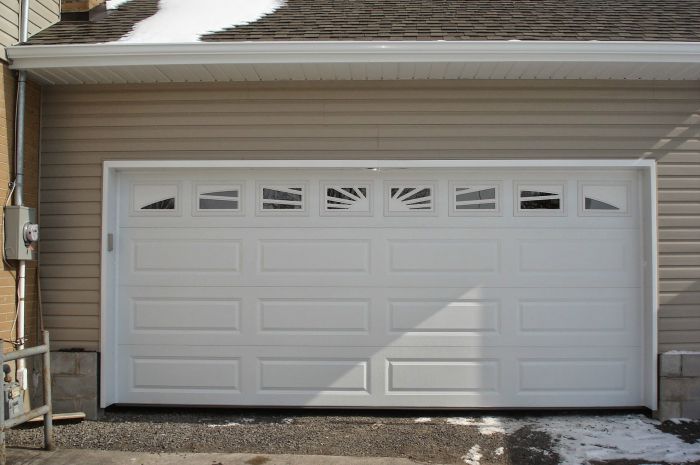 house with garage